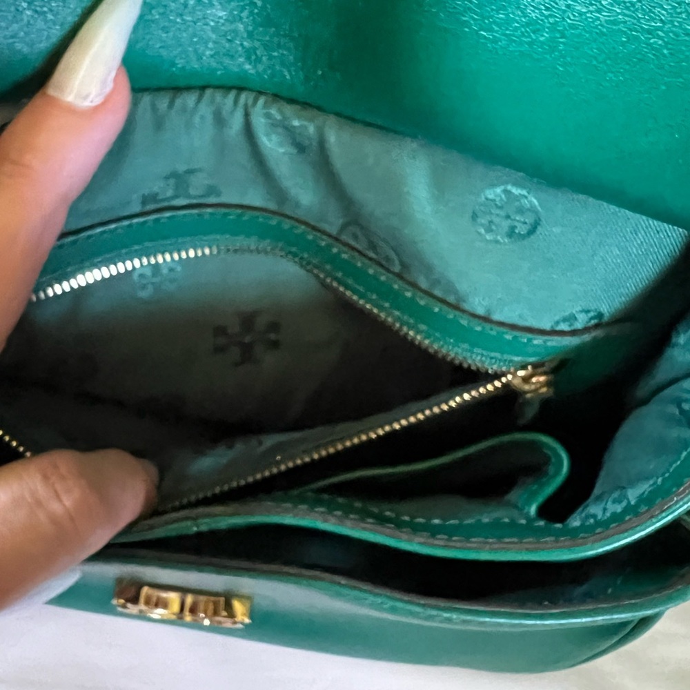 Rare Tory Burch green bag - Picture 4 of 12